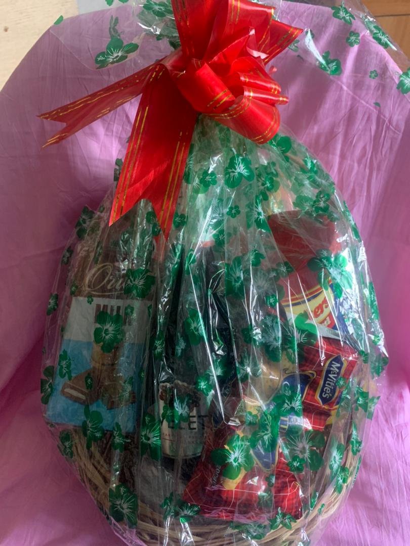 Gift hamper