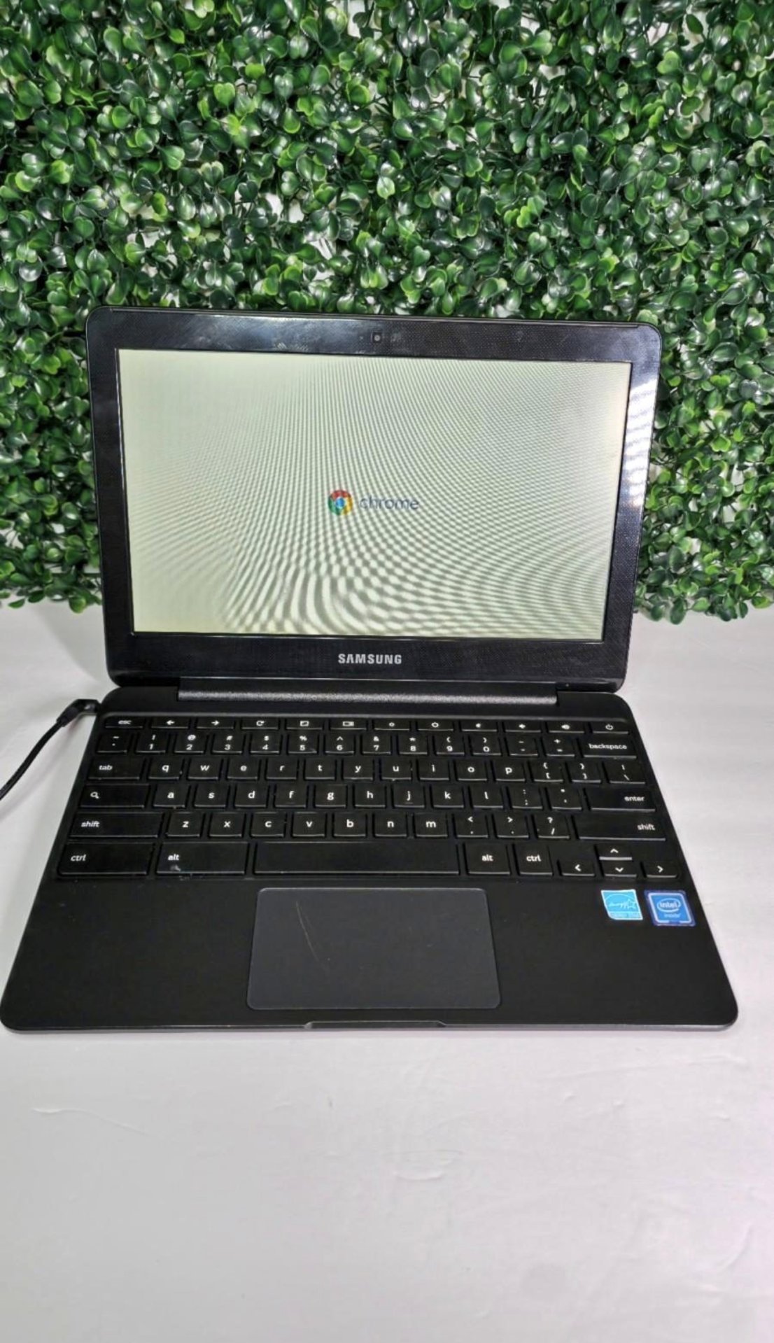 Samsung Chromebook XE500C13 11.6" Laptop Chrome OS Grea