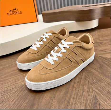 HERMES Boomerang Round-Tip Lace-Up Low-Top Sneaker, 2.6