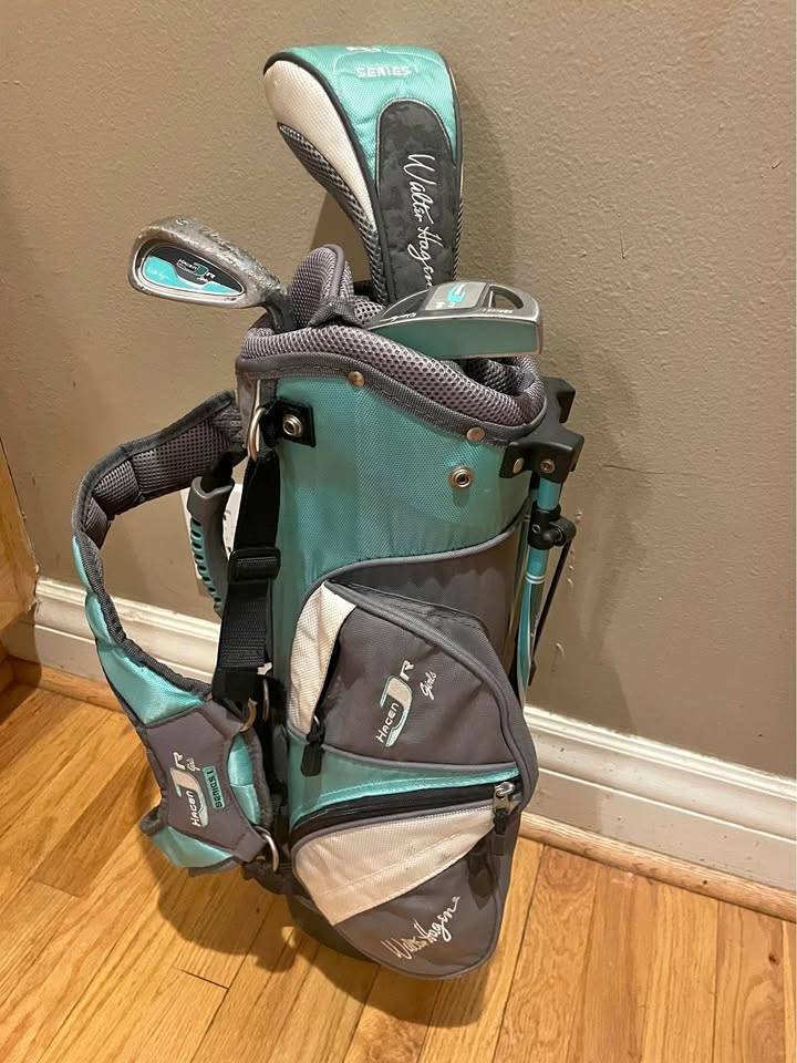 Walter Hagen series 1 girls Golf bag and clubs set