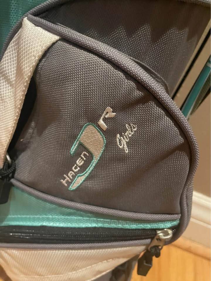 Walter Hagen series 1 girls Golf bag and clubs set