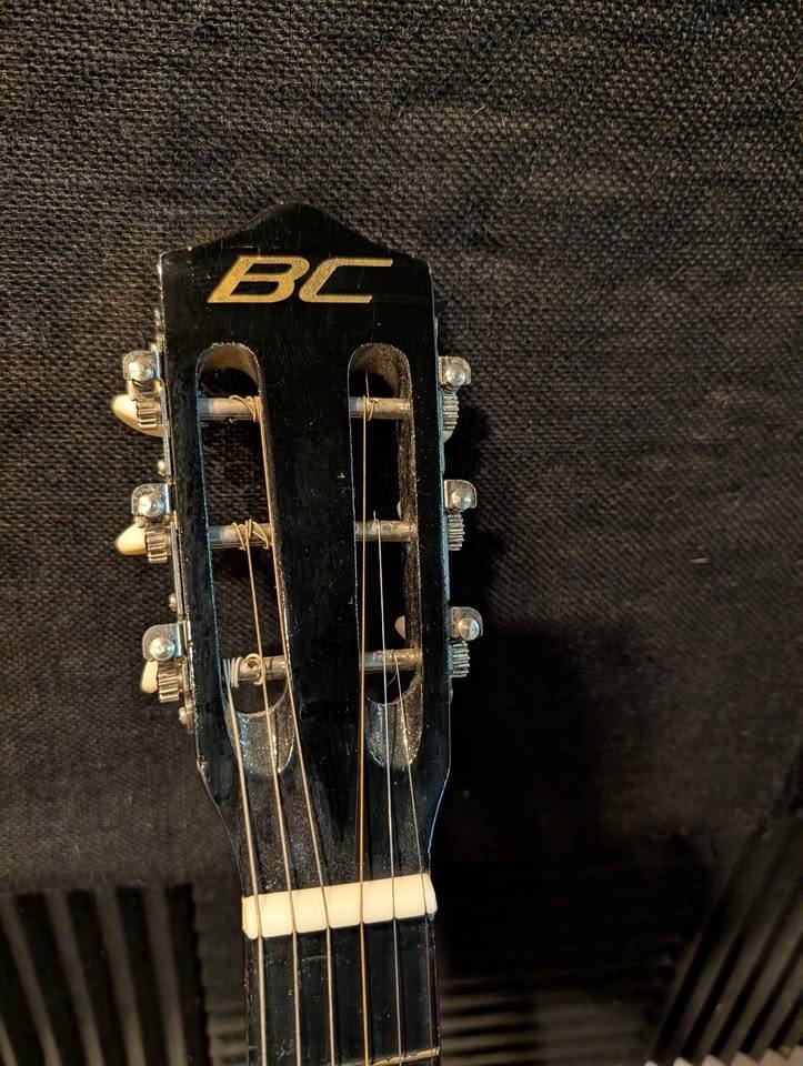 BC Acoustic Guitar - Steel Strings