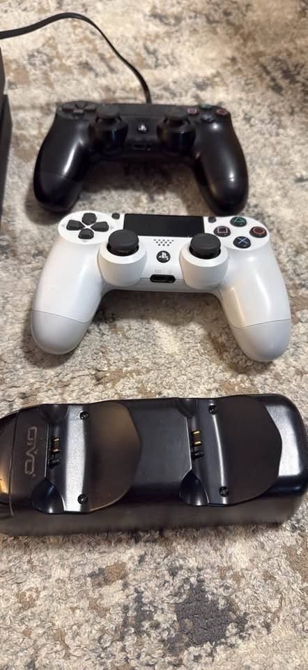 PlayStation 4 (Original Model)