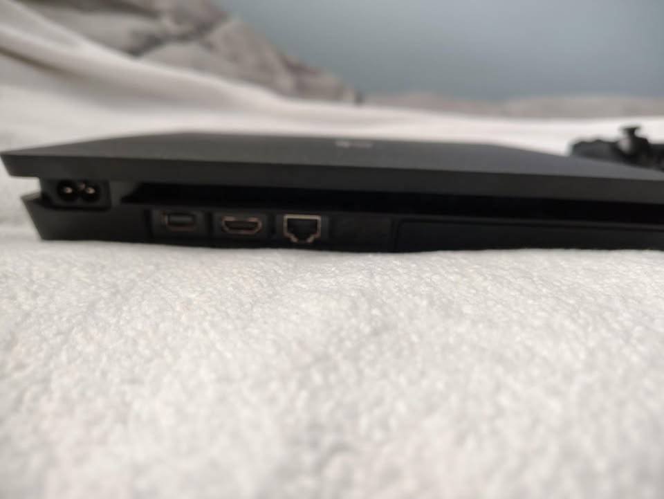 PlayStation4 Slim Console 1TB - Black