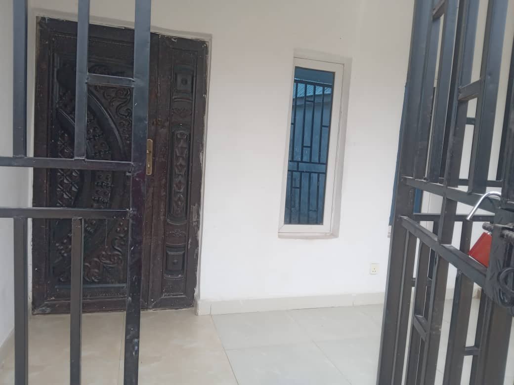 One Bedroom Apartment 