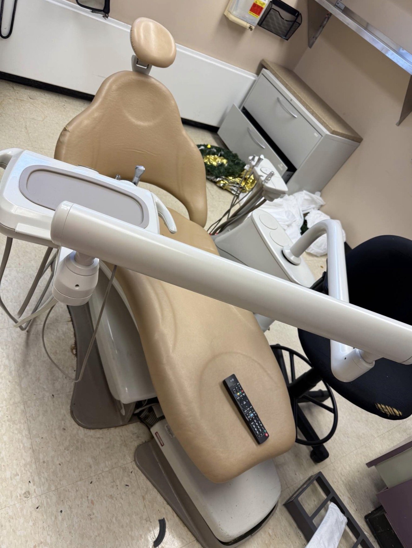 Complete Dental Chair & Delivery Unit 