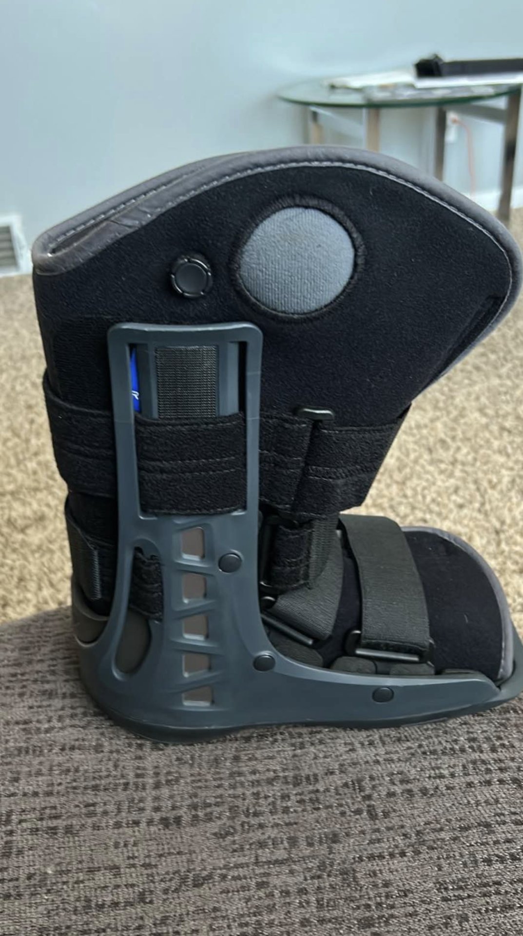 Medical walking boot small