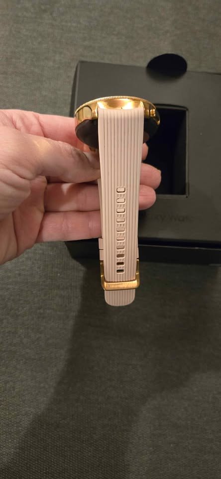 Galaxy watch for women 42 mm rose gold