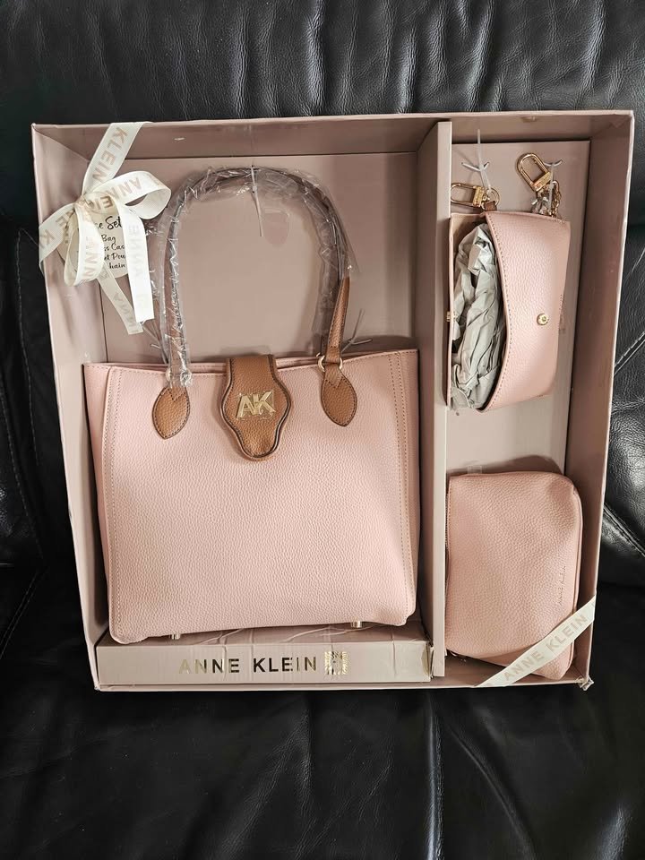 Anne Klein Purse combo