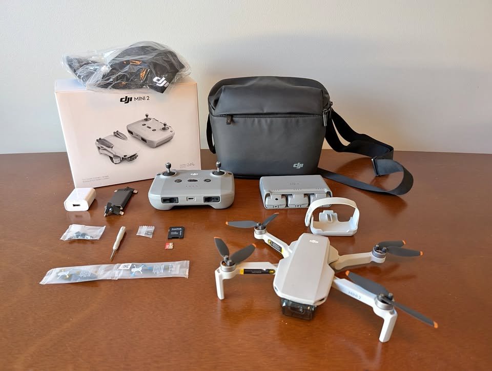 DJI Mini 2 drone Fly More Combo package