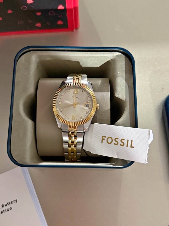 Fossil women watch Brand new 
